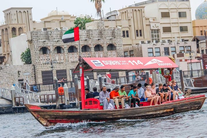 Dubai Private Inter-Hotel Transfers: 24/7 One-Way Chauffeured Service Across UAE photo 6