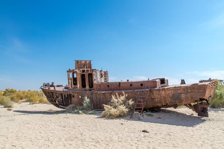 Aral Sea Overland: 13-Day Ustyurt Expedition to the Ship Graveyard