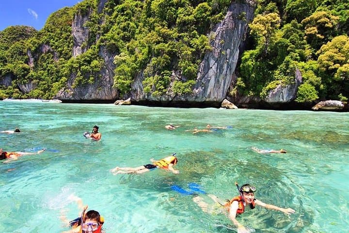 Phi Phi, Maya & Bamboo: Private VIP Speedboat Tour from Phuket