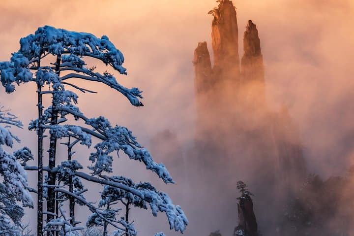 Huangshan Mountain Enthralled: 3-Day Hiking & Cultural Tour photo 3