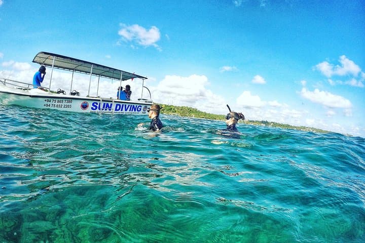 Snorkel Rock Island Unawatuna: Boat Trip to Coral Reefs Near Galle photo 2