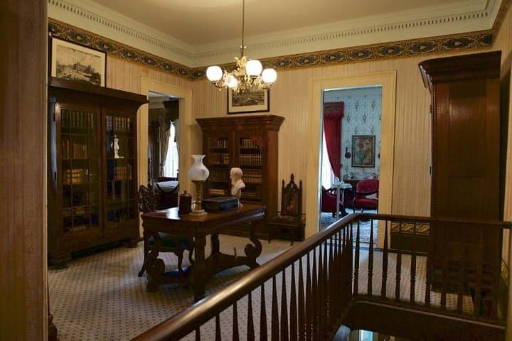 Private Urban Plantation and French Quarter Walking Tour: Inside New Orleans' Planter Homes photo 4