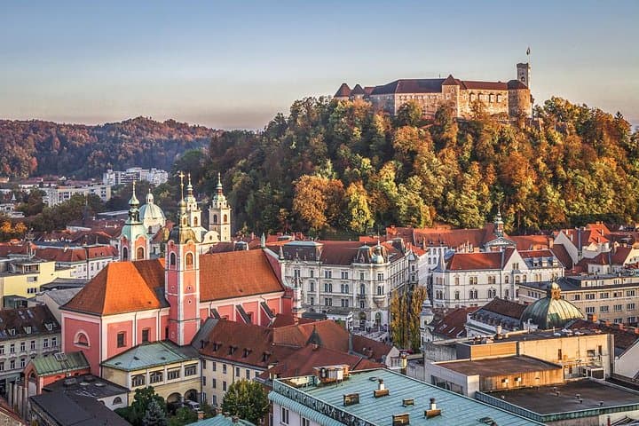 Zagreb to Ljubljana and Lake Bled Day Tour: Castle Views, Pletna Boats & Cream Cake photo 5