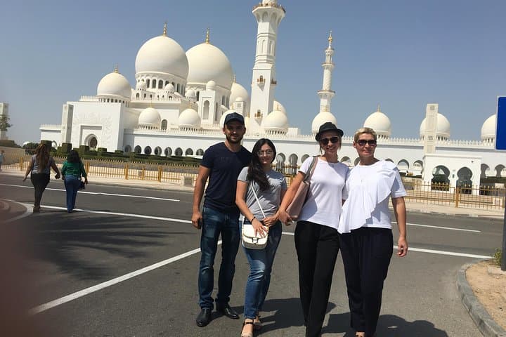 Abu Dhabi Day Tour from Dubai: Sheikh Zayed Mosque, Ferrari World & Corniche Drive photo 5