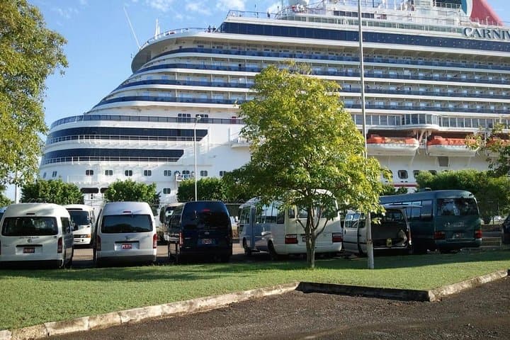 Montego Bay Cruise Excursion: Negril Seven Mile, Dunn's River & Blue Hole Day Trip