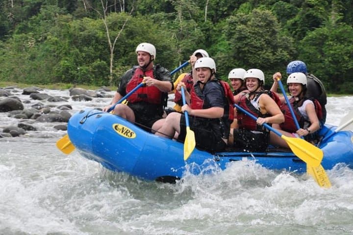 Savegre River White-Water Rafting from Manuel Antonio — Class III Rapids and Local Lunch photo 4