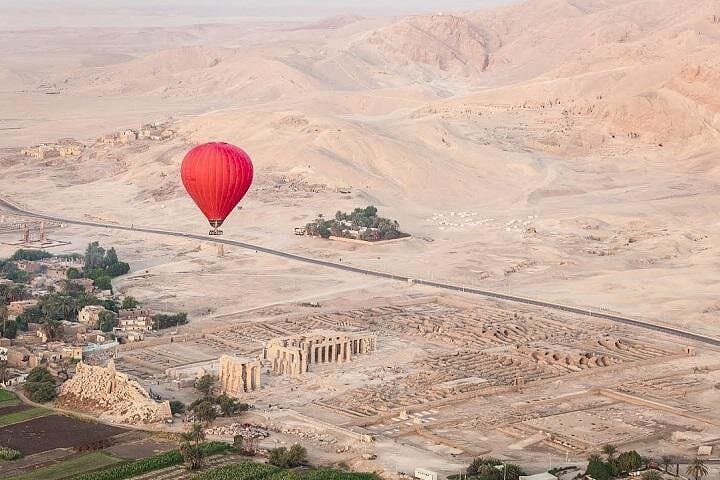 Hot Air Balloon Over Valley of the Kings: Sunrise Flight from Luxor photo 3