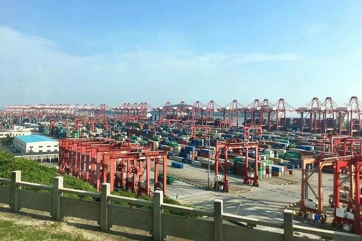 Donghai Bridge & Yangshan Deep Water Port: Full-Day Private Tour from Shanghai photo 2