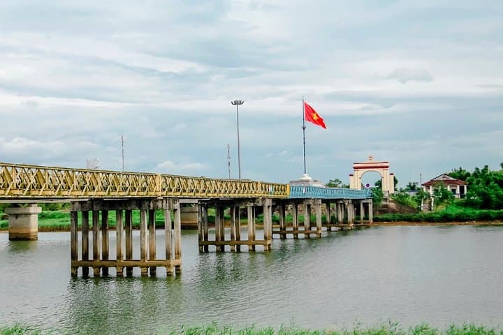 DMZ Private Tour from Hue: Explore Khe Sanh, Vinh Moc & the 17th Parallel photo 2