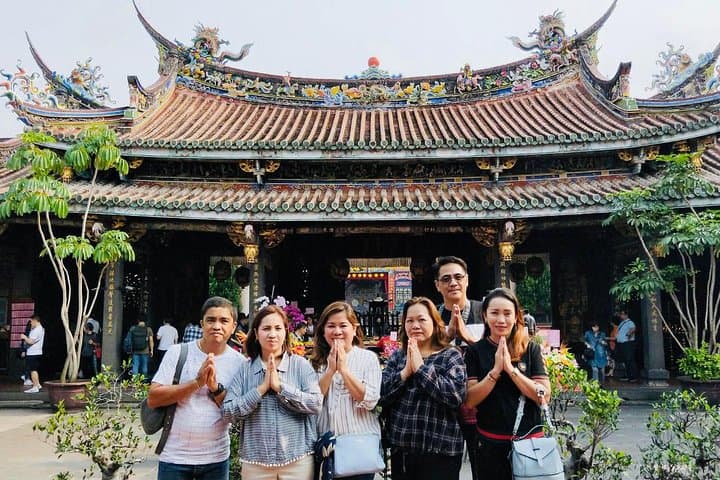 Full-Day Private Taipei City Tour — Custom 8-Hour Private Itinerary photo 3