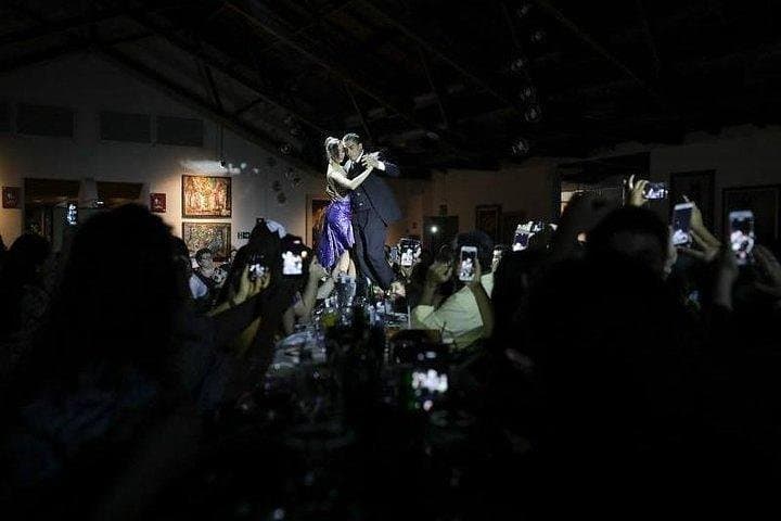 Rafain Dinner Show Foz do Iguaçu — Triple‑Border Dinner Theater from Puerto Iguazú