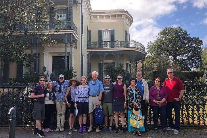 Garden District Architecture Walking Tour - New Orleans Mansions & Lafayette Cemetery photo 2