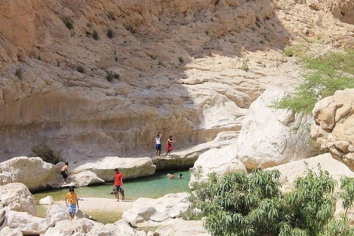 Wadi Shab & Bimmah Sinkhole: Full-Day Adventure from Muscat photo 2