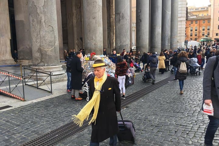 Inside the Pantheon: 60-Minute Elite Guided Tour of Rome's Iconic Temple photo 3