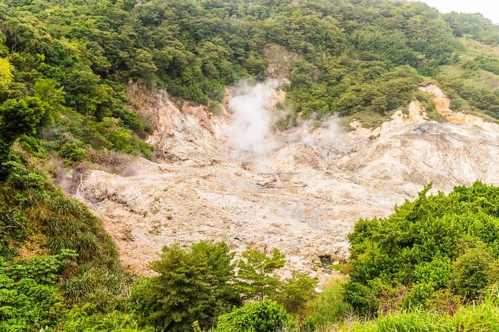 Soufriere Island Delight: Drive-In Volcano, Pitons & Diamond Falls Half-Day Tour photo 3