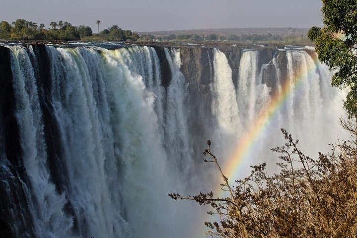 Victoria Falls Guided Walking Tour — Zambia’s Knife-Edge & Boiling Point Experience