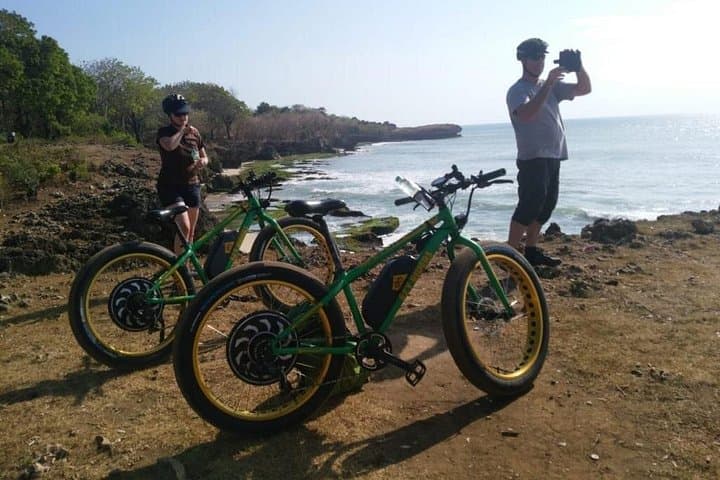 Jimbaran Beach eBike Tour: Cliff Views, Tegal Wangi Rock Pools & Jenggala Ceramics photo 3