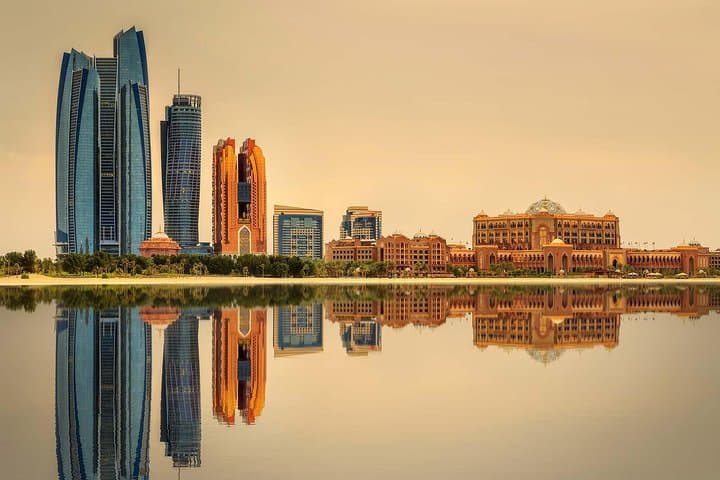 Full-Day Abu Dhabi Guided Tour from Dubai: Mosque, Palace & Corniche Highlights photo 2