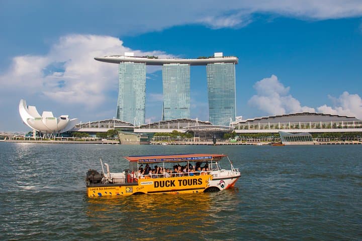 Singapore Duck Tour: Marina Bay Amphibious Harbour & Civic District Drive photo 4