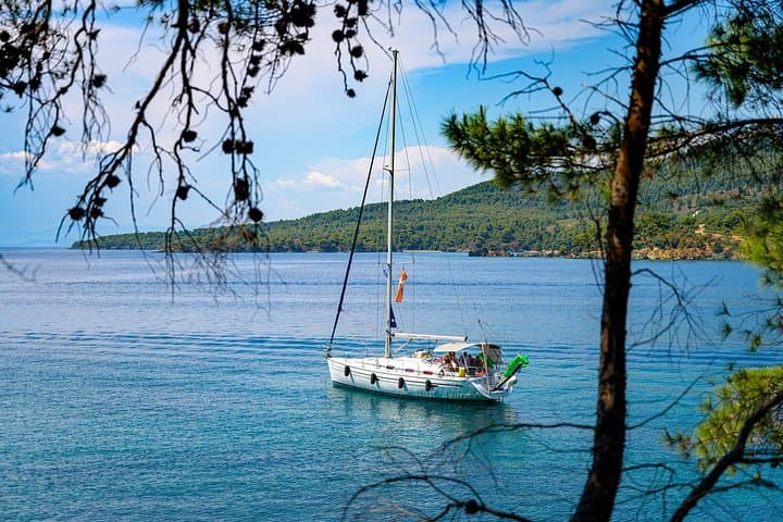 5-Hour Private Sail to Blue Lagoon & Secret Bays in Sithonia