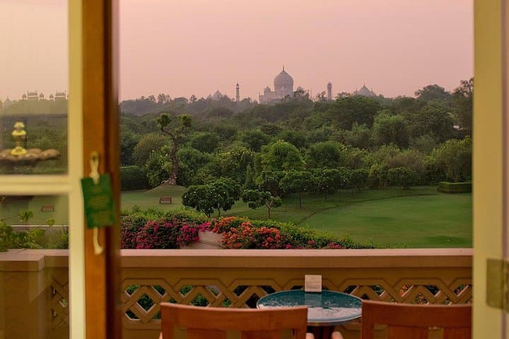 Same-Day Luxury Taj Mahal Tour from Delhi — Private Car to Agra photo 3