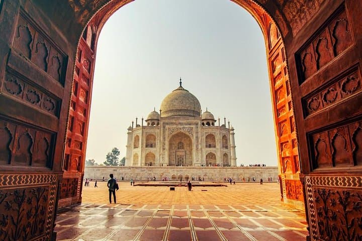 Same-Day Taj Mahal Agra Tour from Delhi — Private Full-Day Excursion photo 2