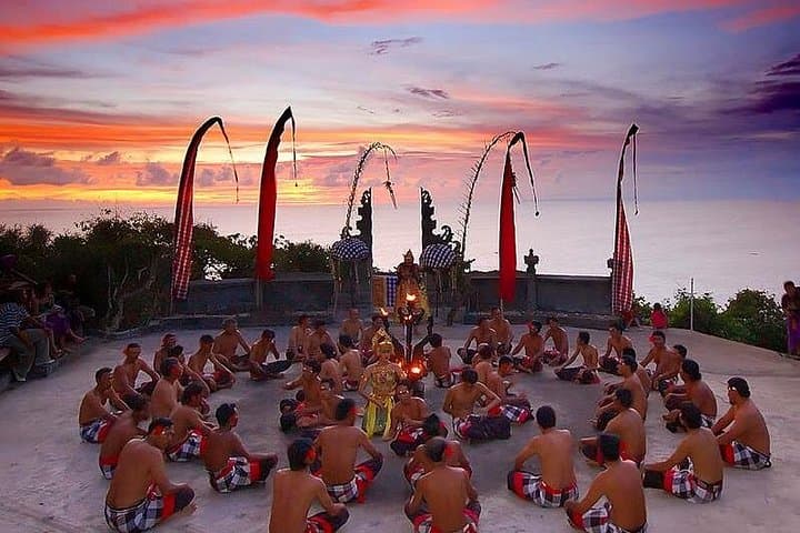 South Bali Full-Day: Uluwatu Sunset, Turtle Island & Jimbaran BBQ photo 1