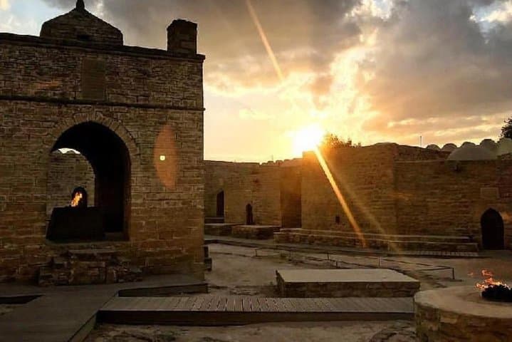 Cultural and Natural Highlights of Azerbaijan: Baku to Khinalug in 4 Days