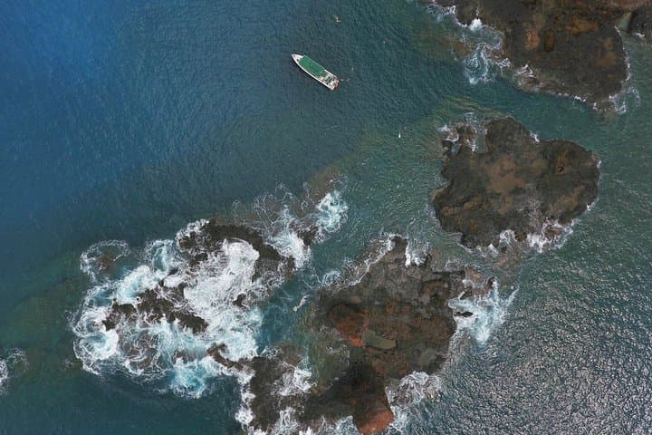 Explore Lanai’s Hidden Coast: A Full-Day Private Snorkeling Charter Adventure