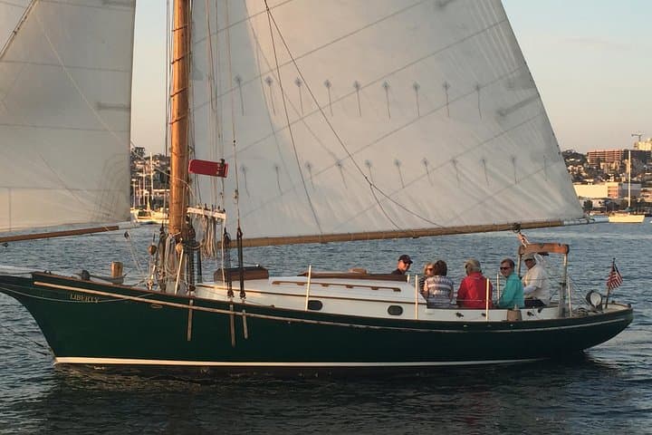 San Diego Classic Sailboat Cruise — Small Group, Snacks & Drinks Included photo 2