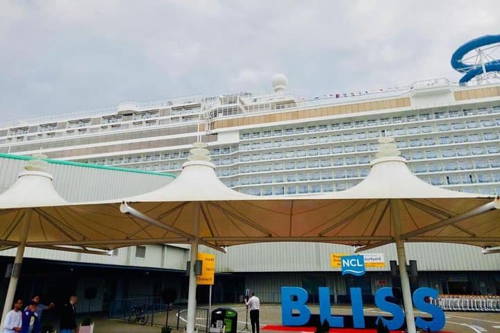 Southampton Cruise Terminal to Heathrow & London Shared Shuttle — Direct Minivan Transfer photo 3