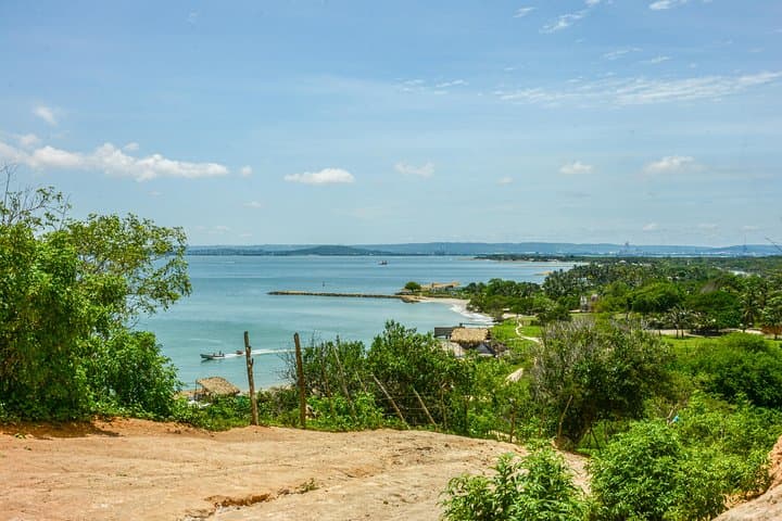 Tierra Bomba Mountain Bike Tour: Cartagena Island Fortresses & Coastal Trails photo 4