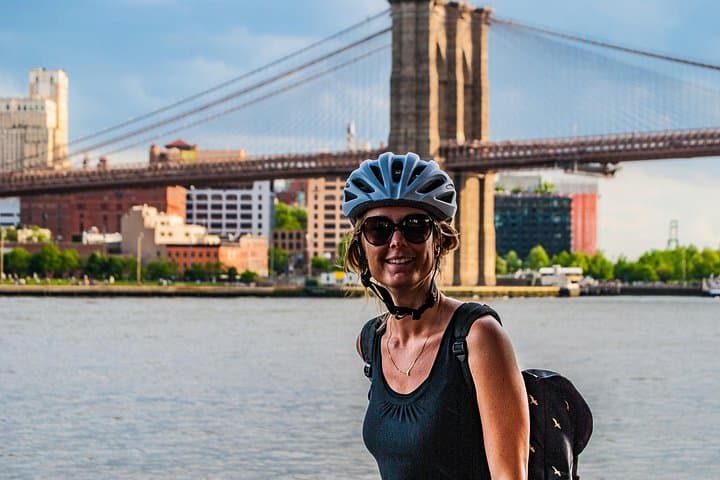 Lower Manhattan Bike Tour: 8-Mile Guided Ride From Manhattan Bridge to Battery Park photo 4