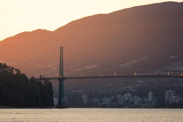 Vancouver Harbor Sunset Dinner Cruise — Dinner & Views in Burrard Inlet photo 5