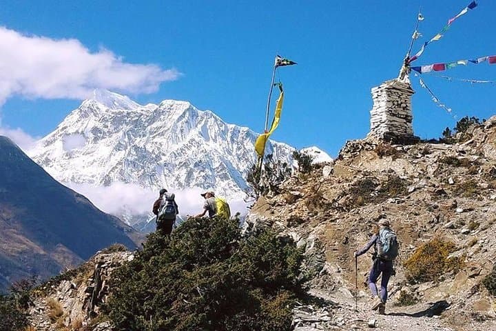 Annapurna Circuit 17-Day Trek: Thorung La, Manang & High Himalayan Valleys photo 3