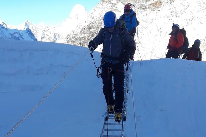 Island Peak Climb: 20-Day Everest-Base-Camp Trek to the 6,189m Summit photo 6