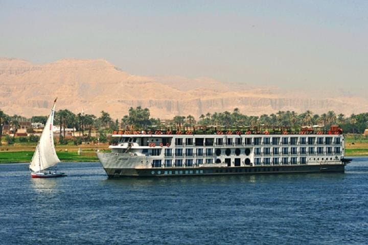 3-Night Deluxe Nile Cruise from Aswan to Luxor with Abu Simbel photo 2