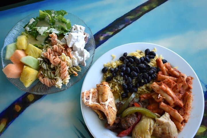 Calypso Breeze Daytime Tropical Buffet: John's Pass Sightseeing Cruise with Island-Style Lunch photo 2