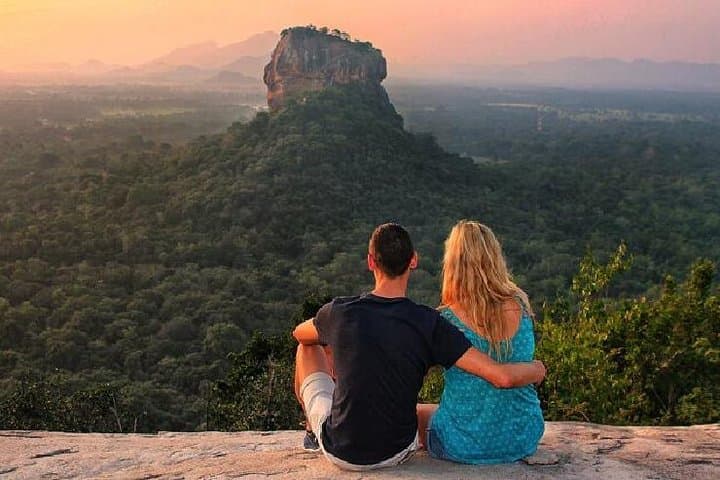 Sri Lanka 6-Day Honeymoon: Safari, Tea Country, Train to Nuwara Eliya & Beach photo 5
