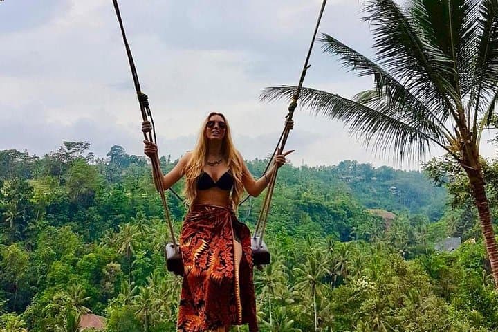 Ubud Full Day Tour — Tegalalang Rice Terraces, Monkey Forest & Tegenungan Waterfall photo 5