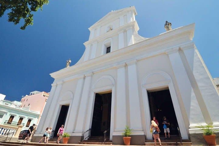 Old San Juan Walking Tour: Explore Forts, Paseo de la Princesa and Colonial Streets photo 4