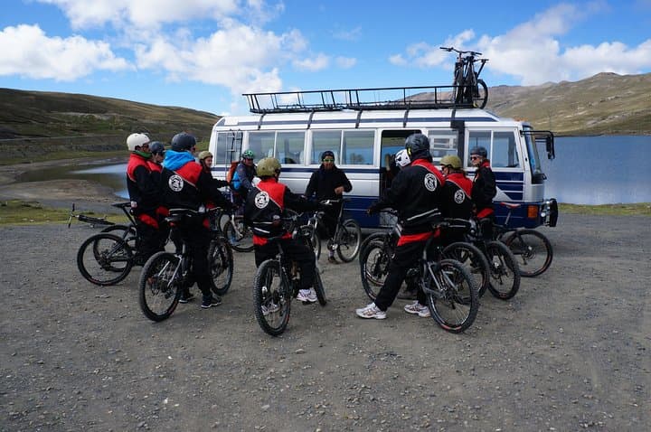 Death Road Bolivia Mountain Bike Tour: Ride the World's Most Dangerous Road photo 5