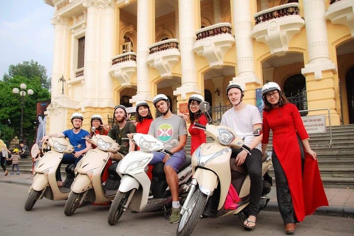 Hanoi Food and City Motorbike Tour: Full-Day Street Food, Temples & History