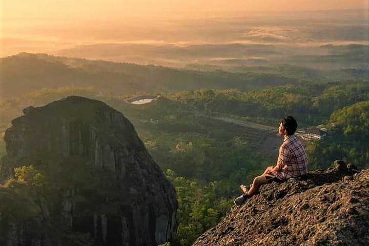 Hike Nglanggeran Peak: Afternoon Trek to Yogyakarta’s Ancient Volcano photo 2