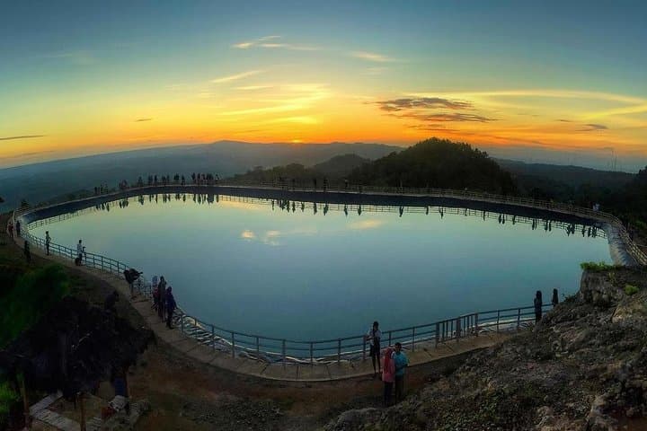 Hike Nglanggeran Peak: Afternoon Trek to Yogyakarta’s Ancient Volcano photo 6
