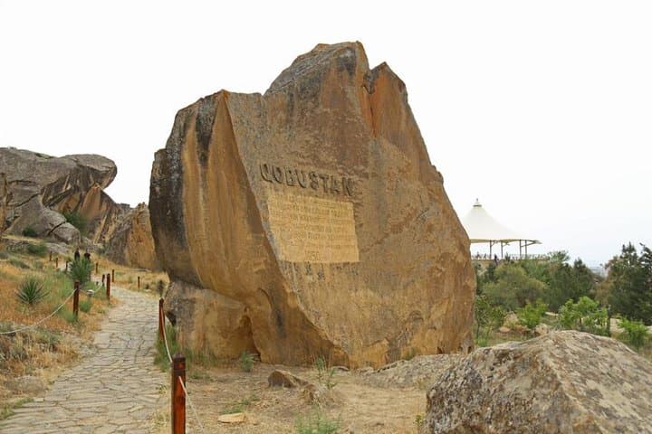 Baku to Gobustan: Mud Volcanoes, Maiden Tower & Land of Fire Tour photo 2