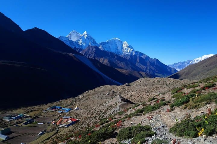 Everest Base Camp Trek: Plan the Classic 12-Day Himalayan Journey photo 3