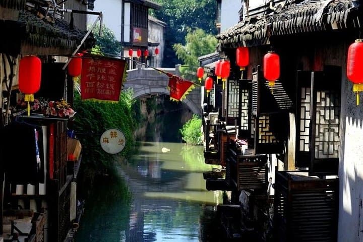 Shanghai Layover Guide: Nanxiang Water Town Tour with Hot Spring Bath photo 5