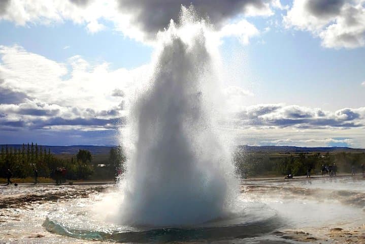 Blue Lagoon Premium & Private Golden Circle Day Tour from Reykjavik photo 4