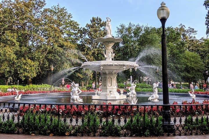 Custom Savannah Private Tour: 3-Hour Tailored Historic & Architecture Experience